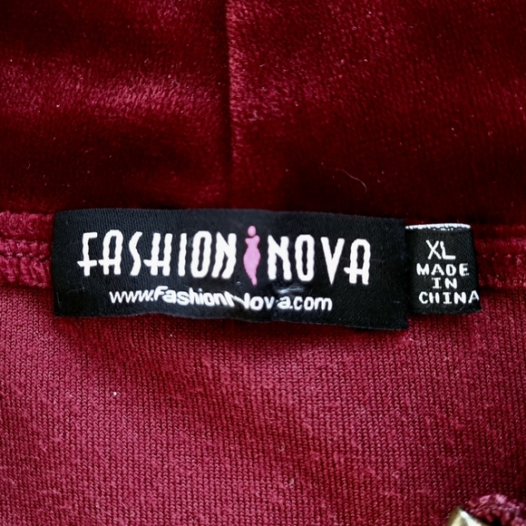 Fashion Nova Cranberry Velour cropped Zip Up DREAM Hoodie,Bell Sleeves, Size XL - Picture 6 of 11
